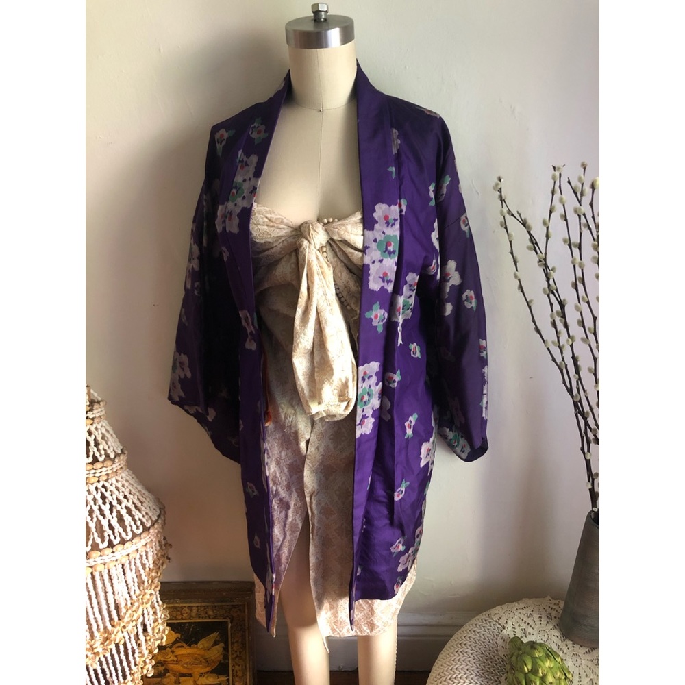 Authentic-Silk-Vintage-Reversible Floral-Kimono - Picture 1 of 16